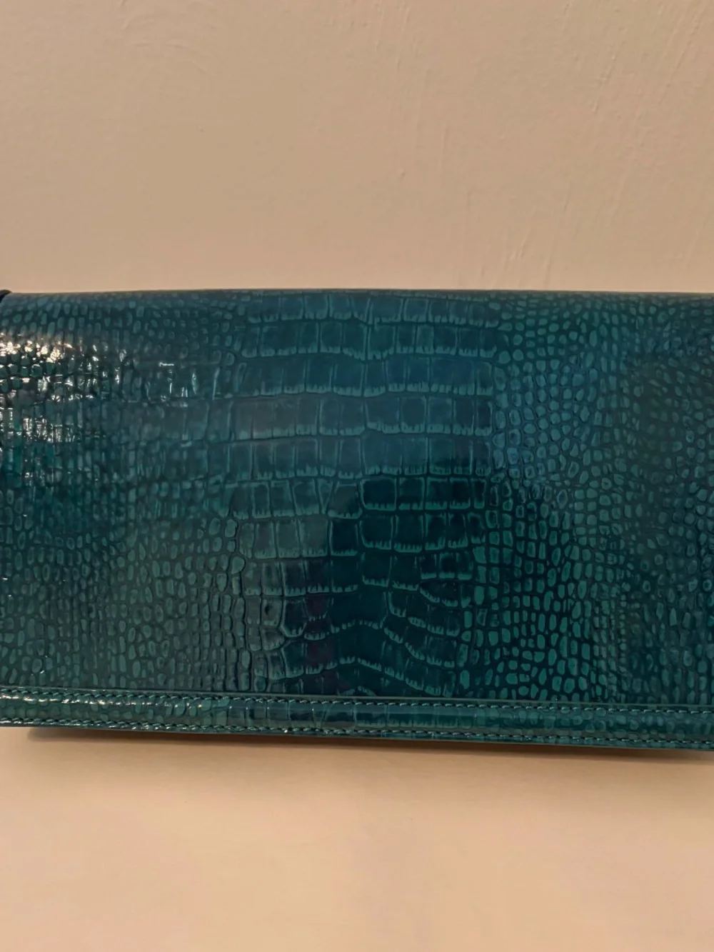 Banana Republic Teal/Peacock Green Crocodile-Embossed Clutch – NWT